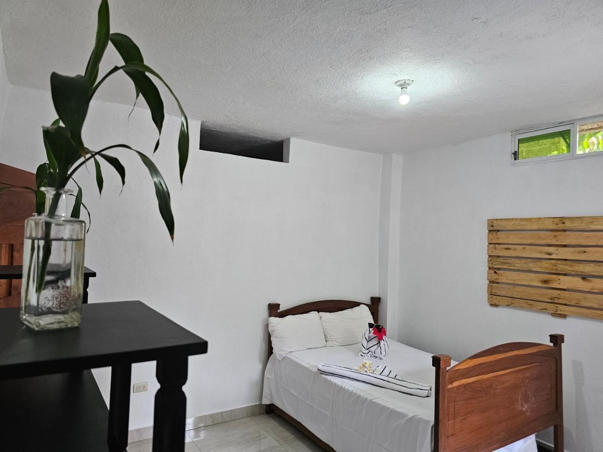 Lovely Inn San Cristóbal Ngoại thất bức ảnh