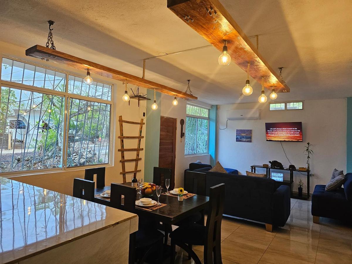 Lovely Inn San Cristóbal Ngoại thất bức ảnh